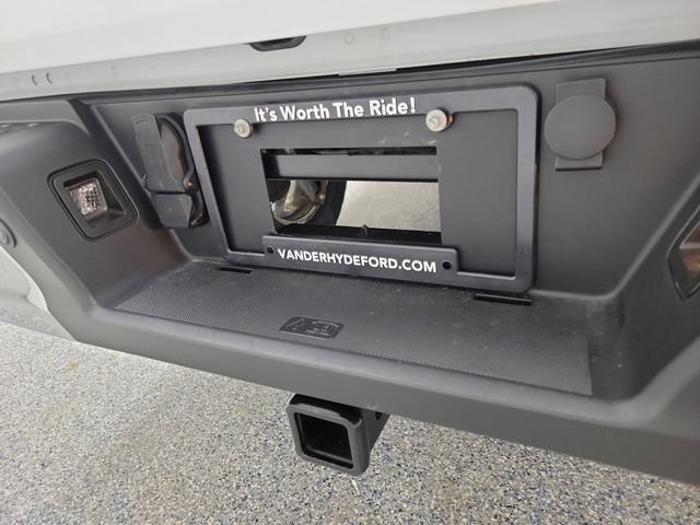 Used 2022 Ford F150 XLT w/ Equipment Group 301A Mid AWD/4WD image 10