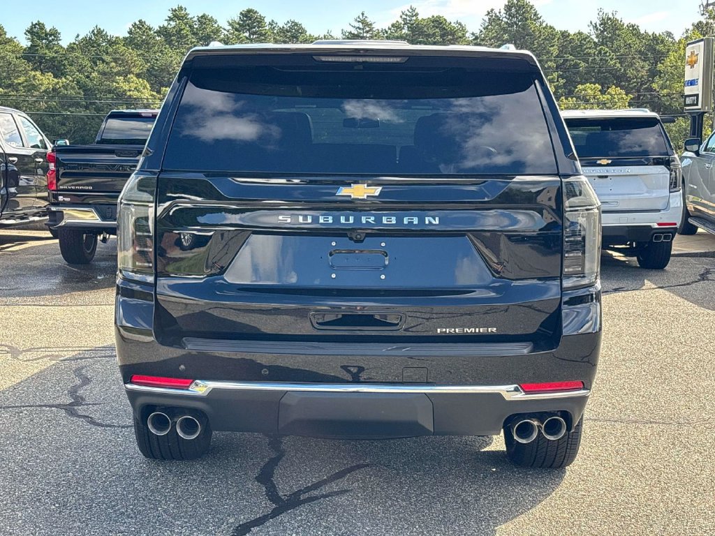 New 2026 Chevrolet Suburban Premier w/ Sun And Tow Package AWD/4WD image 4