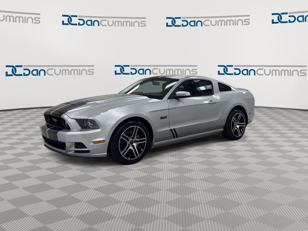 Used 2013 Ford Mustang GT Premium RWD image 4