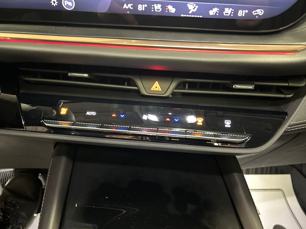 New 2026 Buick Envision Avenir image 17