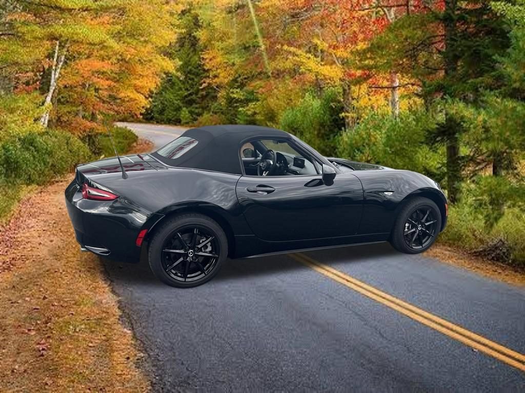 Used 2024 MAZDA MX-5 Miata Sport RWD image 16