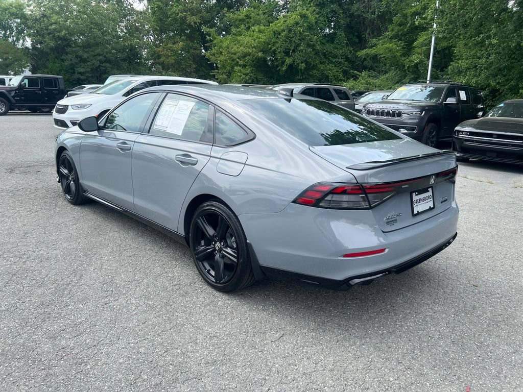 Used 2025 Honda Accord Sport image 3