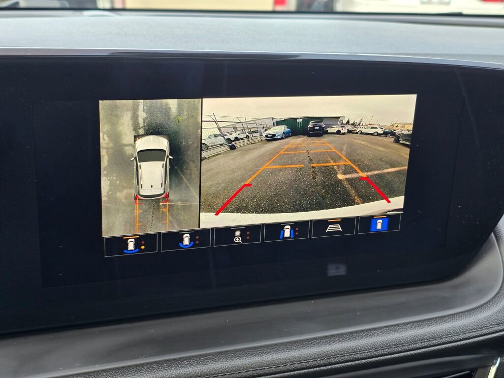 Used 2024 Buick Encore GX Avenir w/ Avenir Technology Package image 31