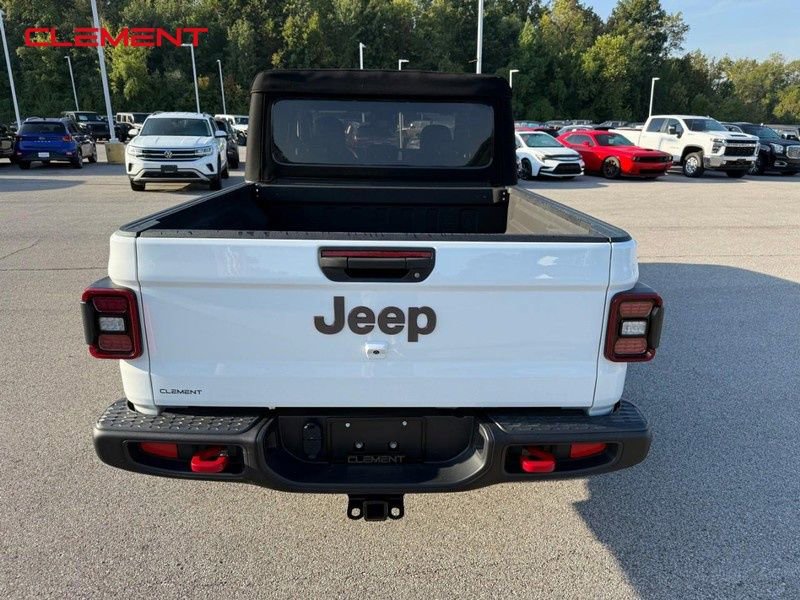 Used 2024 Jeep Gladiator Rubicon w/ Convenience Group image 6