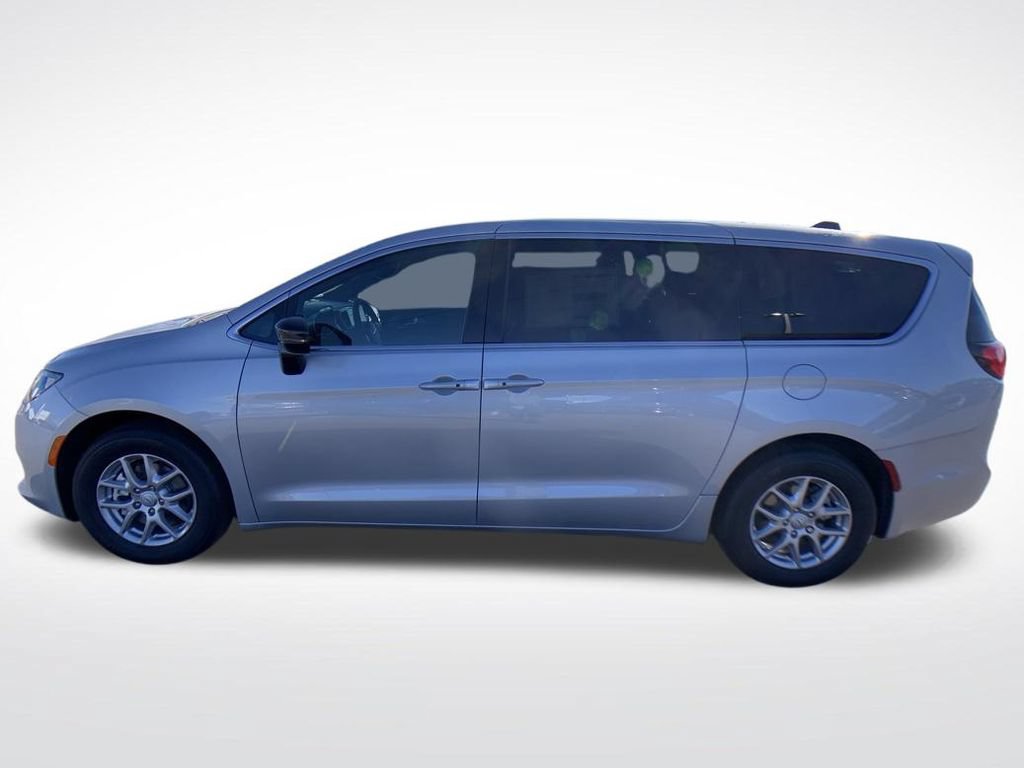 New 2026 Chrysler Voyager LX FWD image 2