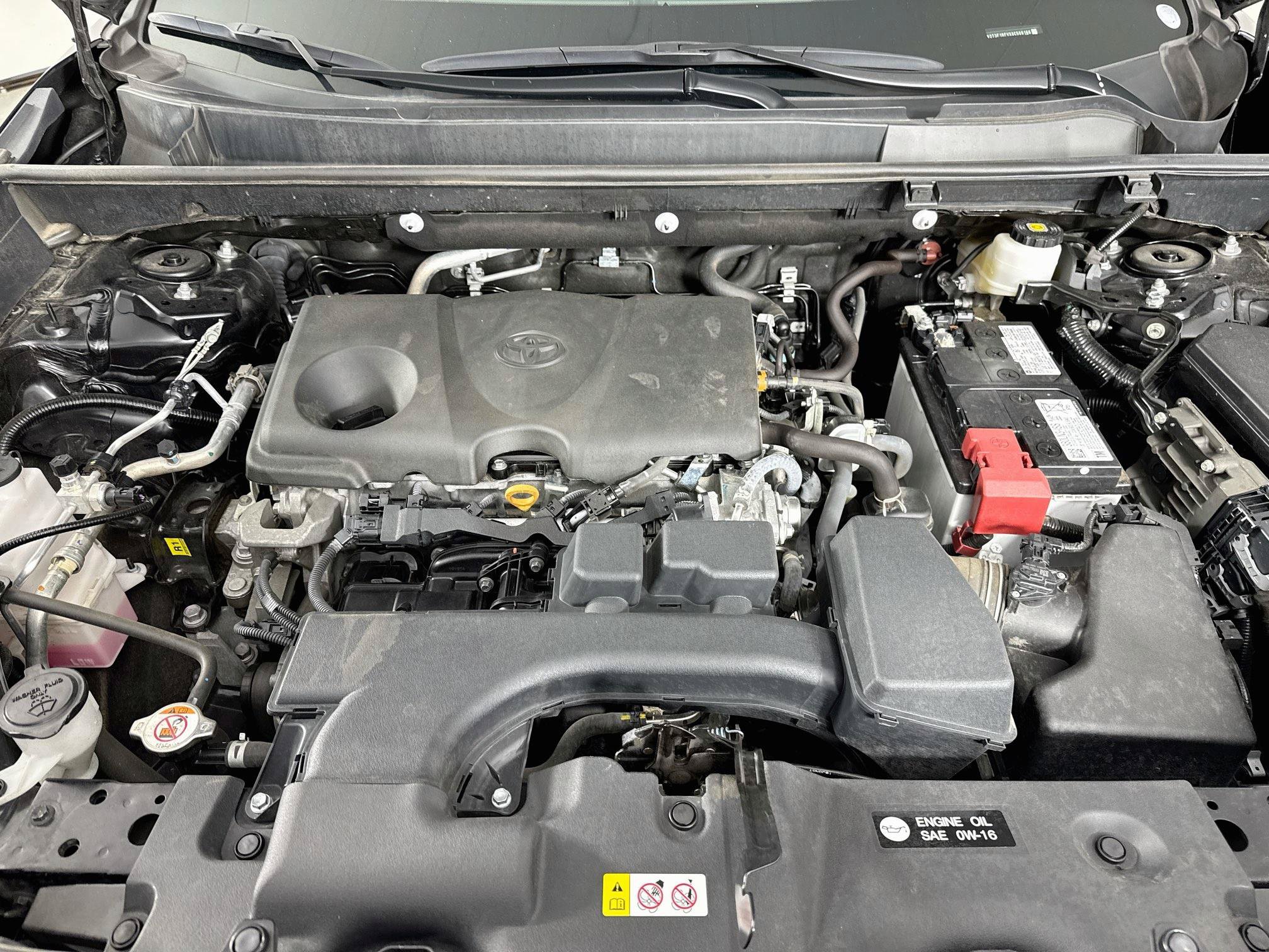 Certified 2025 Toyota RAV4 LE AWD/4WD image 29