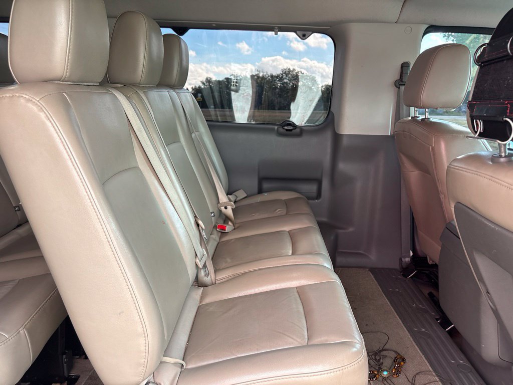 Used 2018 Nissan NV 3500 SL RWD image 21