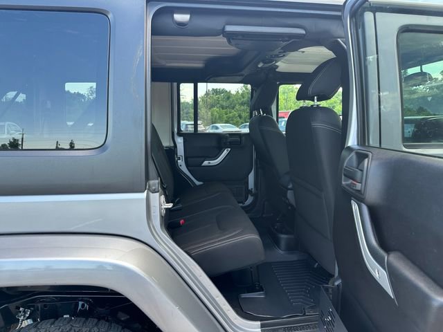 Used 2016 Jeep Wrangler Unlimited Sahara AWD/4WD image 21