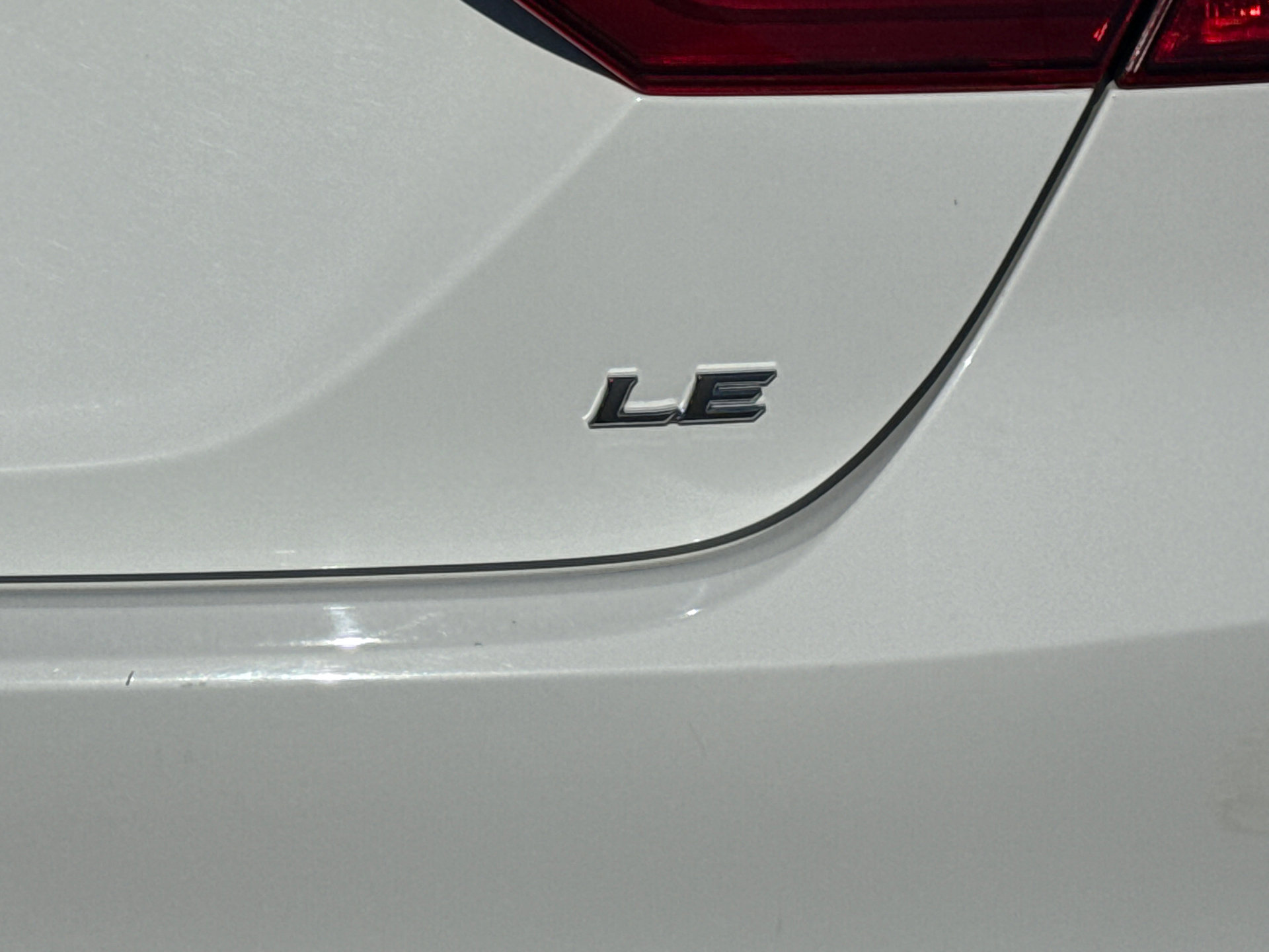 Used 2023 Toyota Camry LE FWD image 9