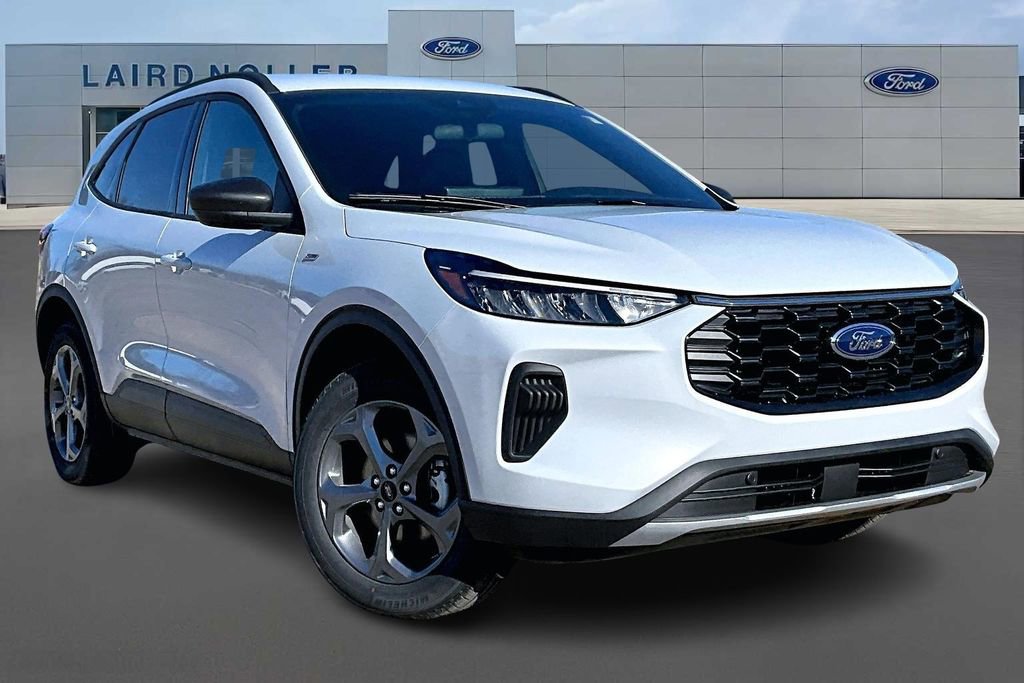 New 2026 Ford Escape ST-Line w/ Tech Pack #1 image 2