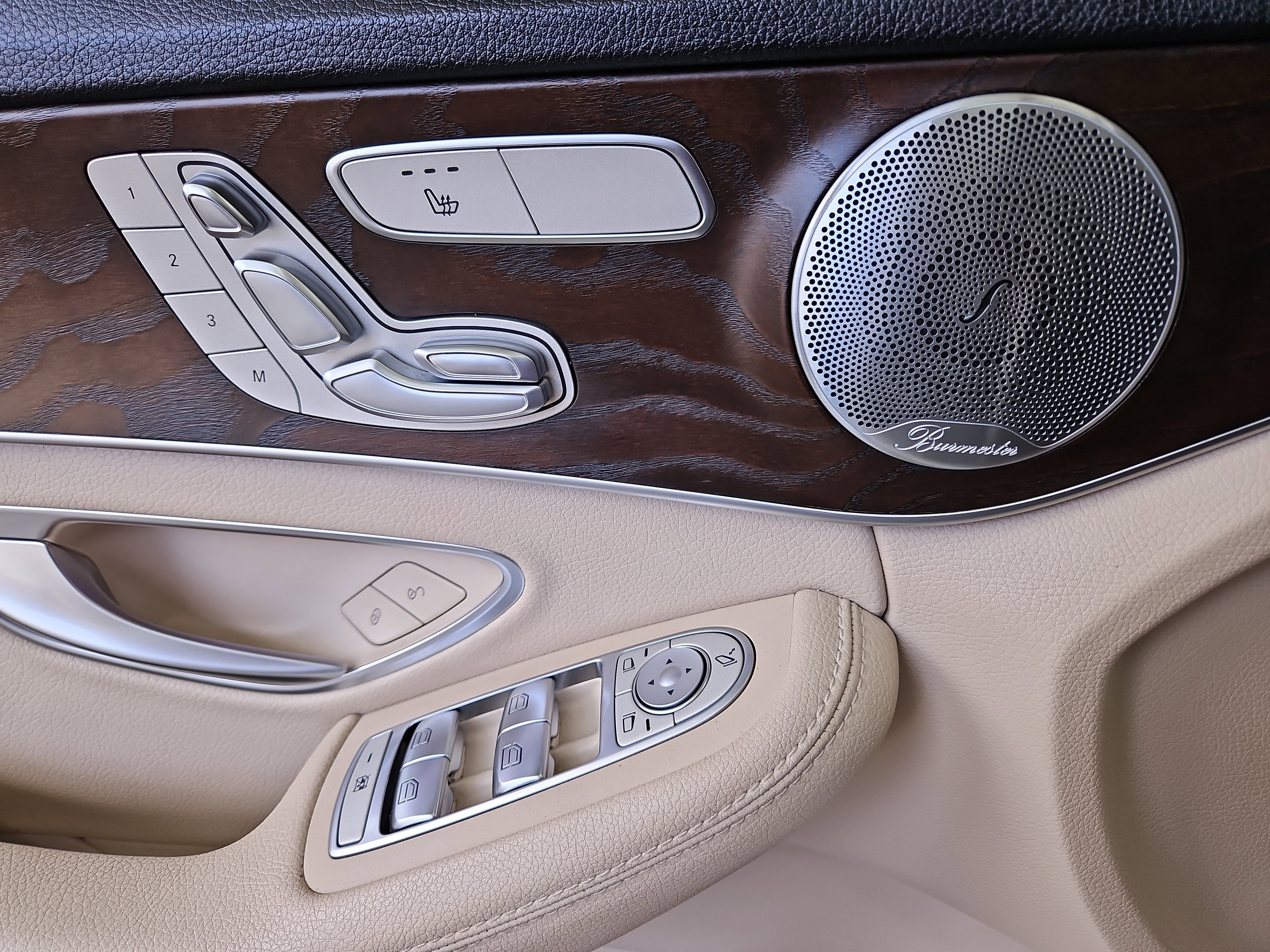 Used 2020 Mercedes-Benz C 300 4MATIC Sedan image 7