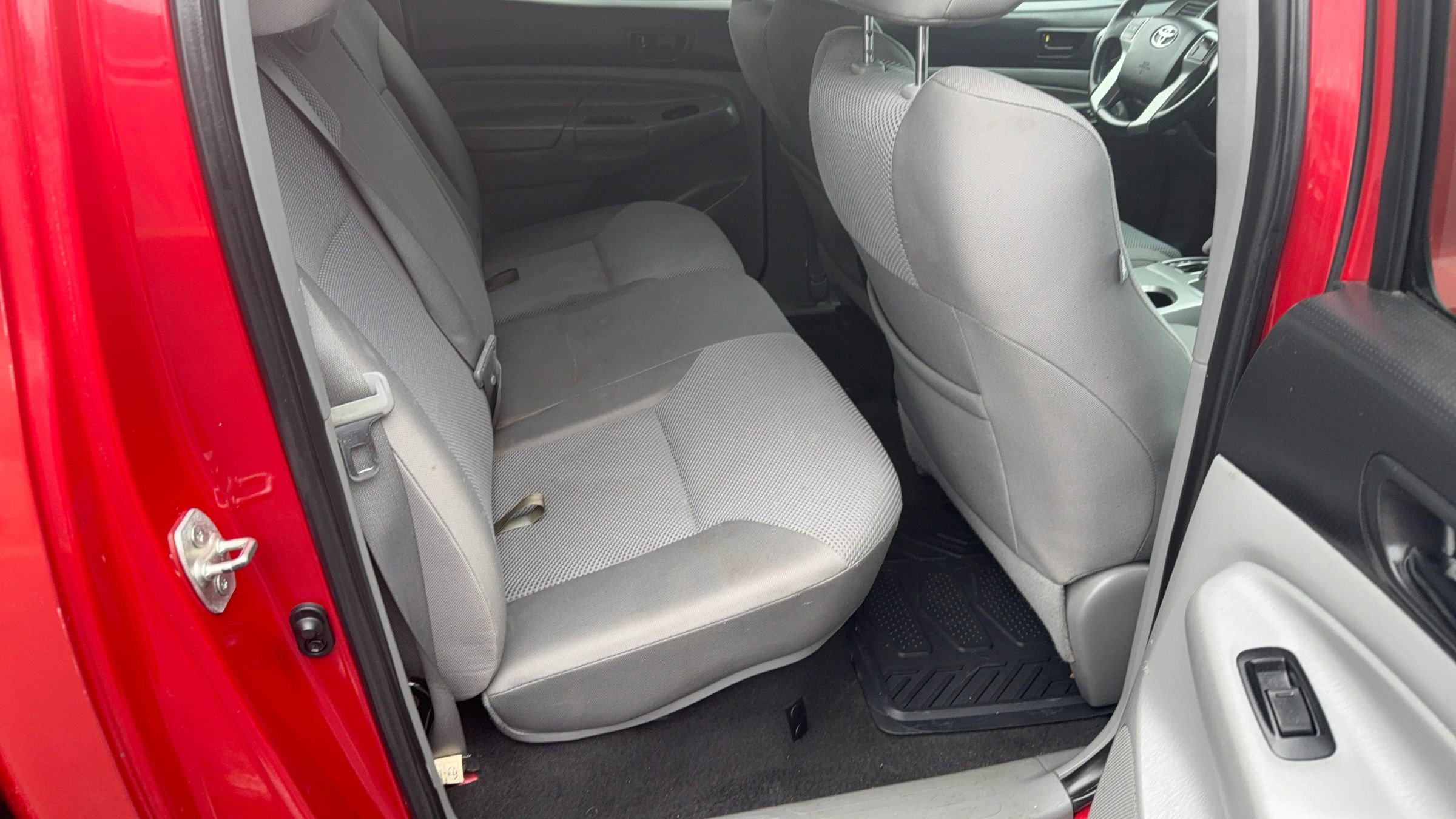 Used 2012 Toyota Tacoma Pickup 4D 6 ft image 15