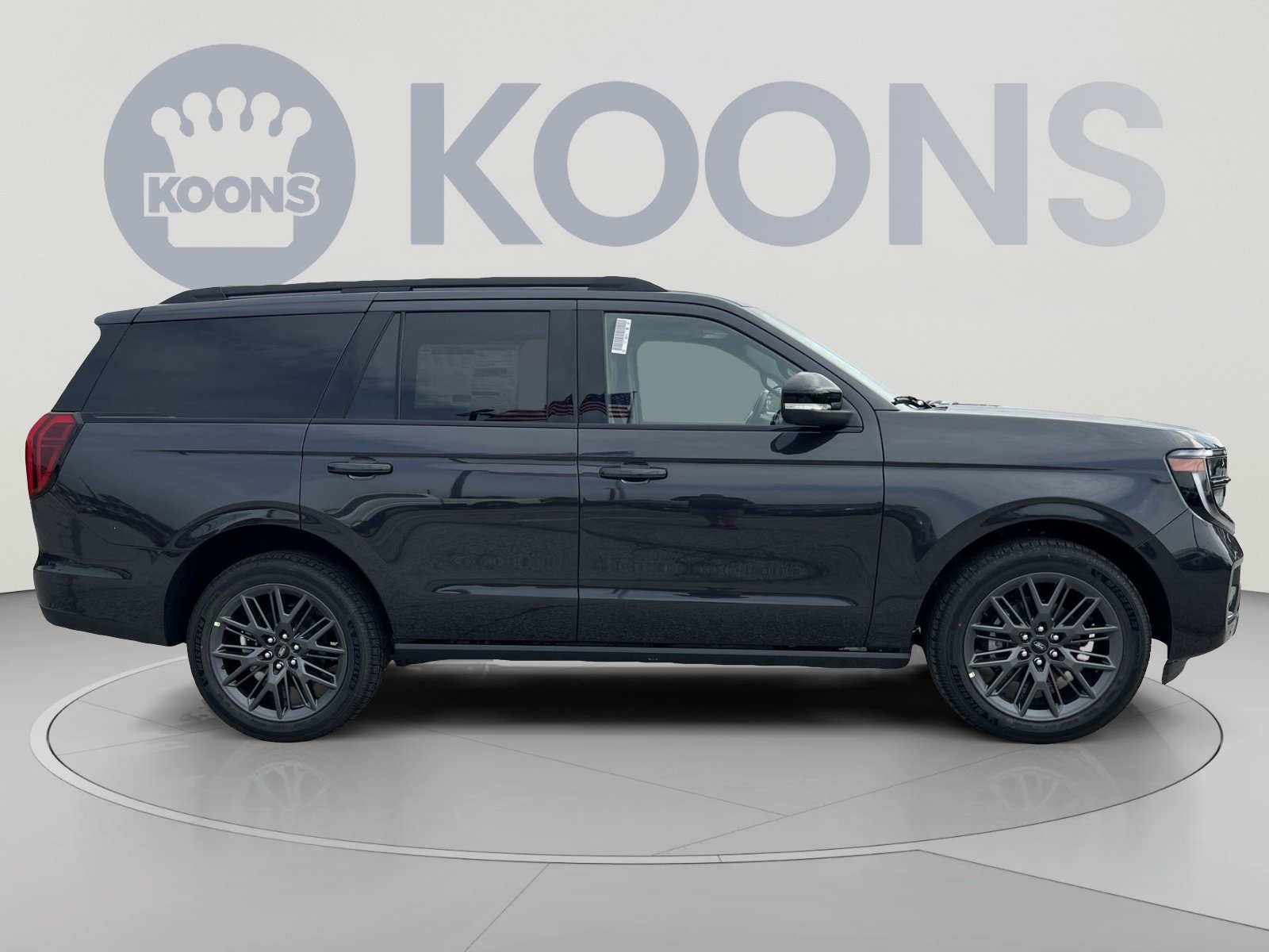New 2027 Ford Expedition Platinum w/ Stealth Appearance Package AWD/4WD image 8