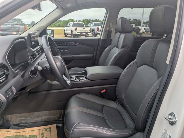 Used 2024 Honda Pilot Touring image 19
