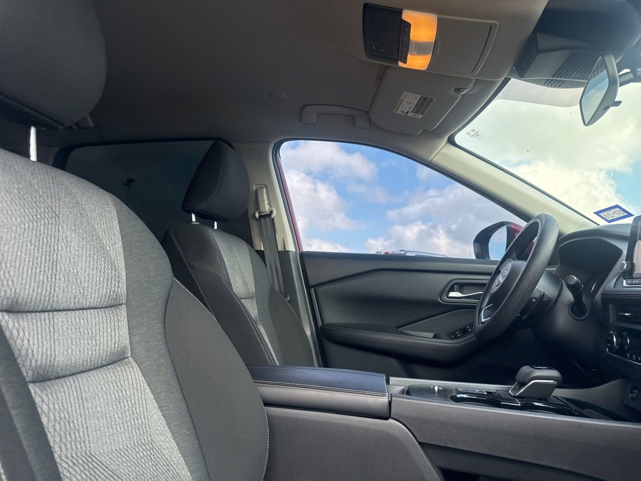 Certified 2024 Nissan Rogue SV image 26