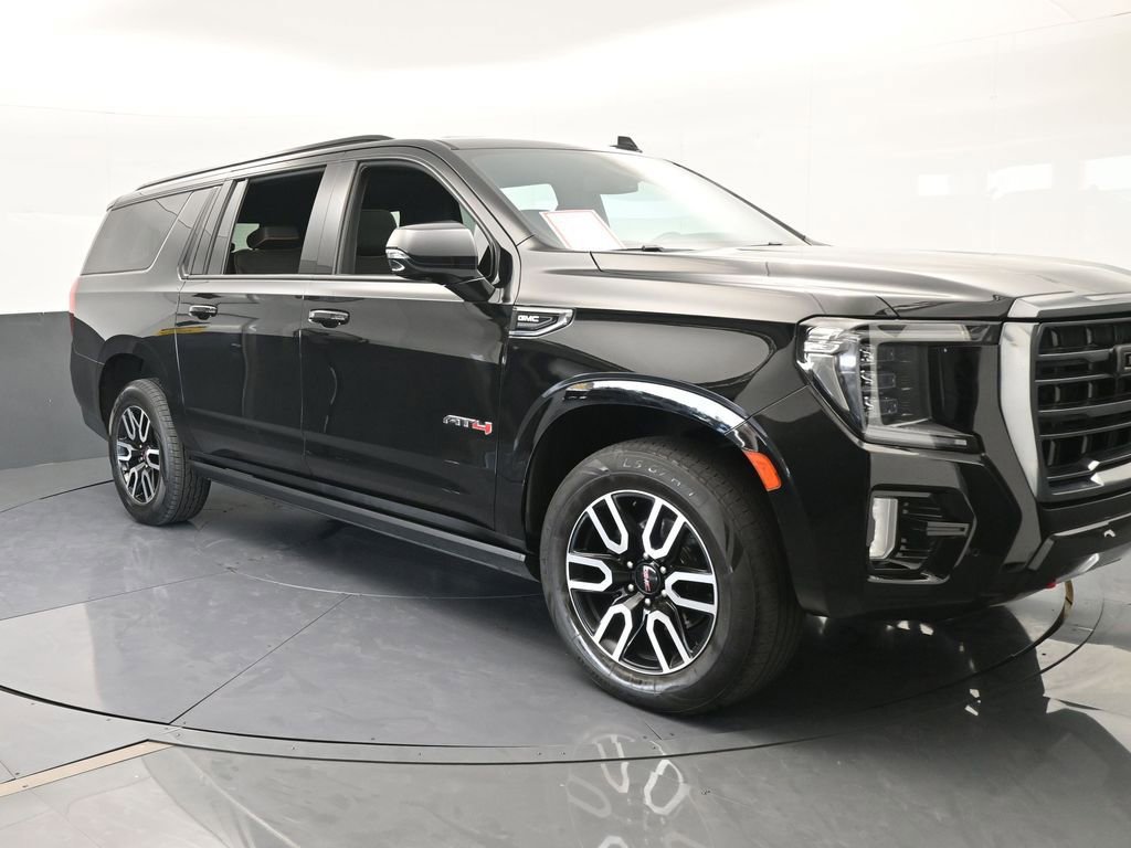 Used 2022 GMC Yukon XL AT4 w/ AT4 Premium Package image 8