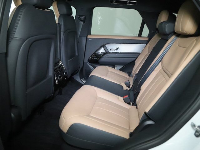 Used 2024 Land Rover Range Rover Sport Dynamic SE AWD/4WD image 28