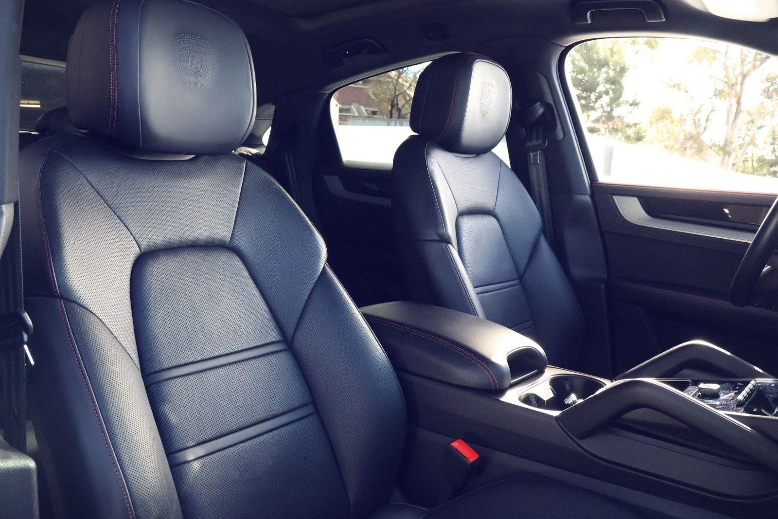 Certified 2024 Porsche Cayenne image 24