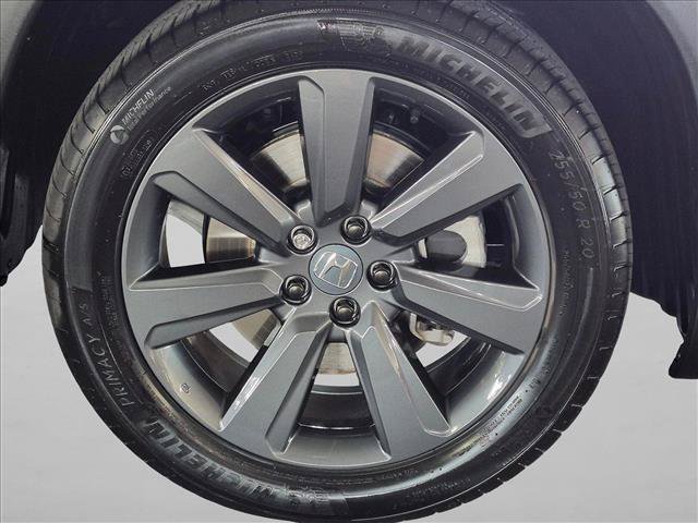 Used 2025 Honda Pilot Sport image 23