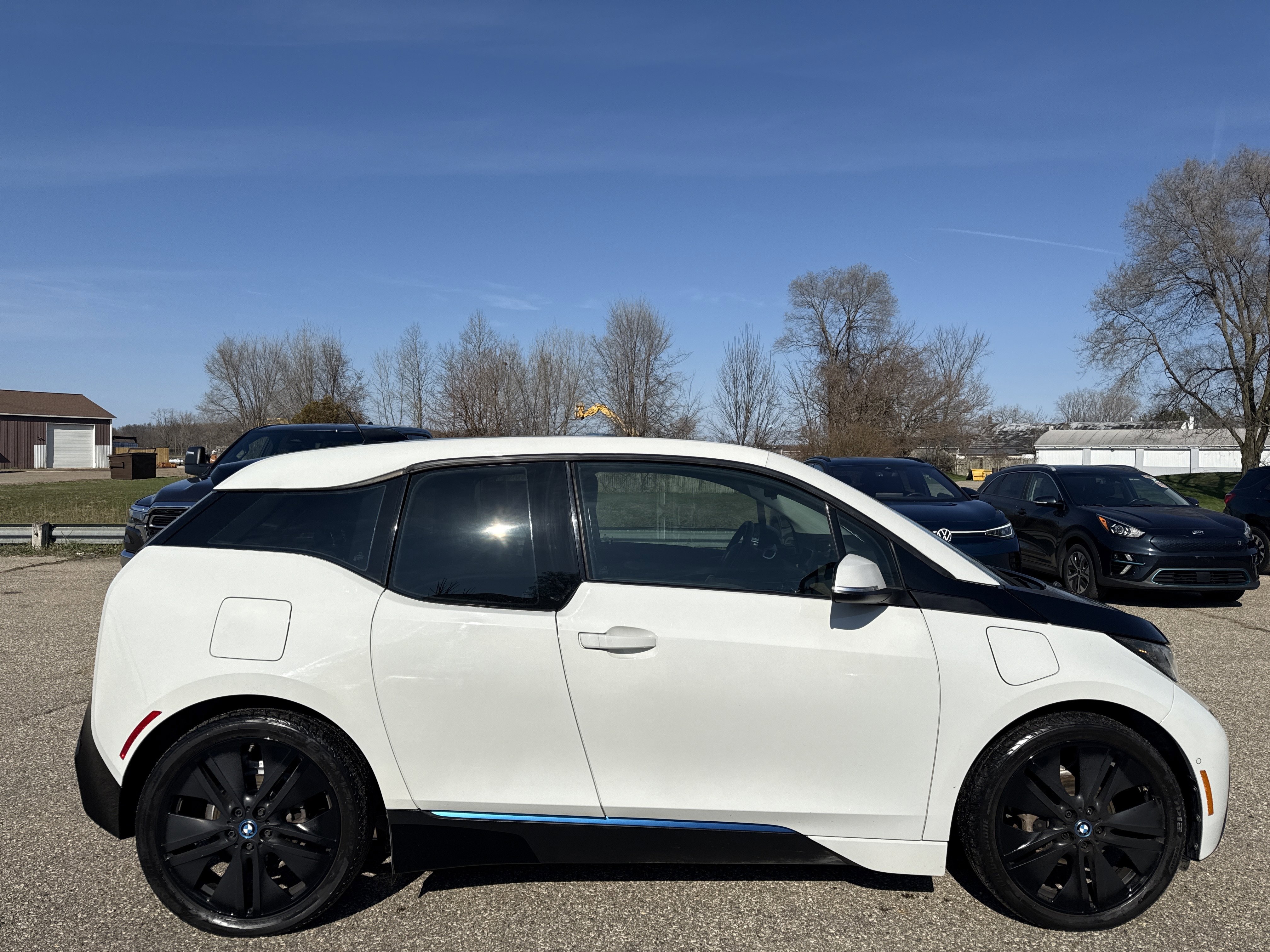 Used 2014 BMW i3 image 2