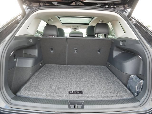 Certified 2026 Volkswagen Tiguan SE AWD/4WD image 18