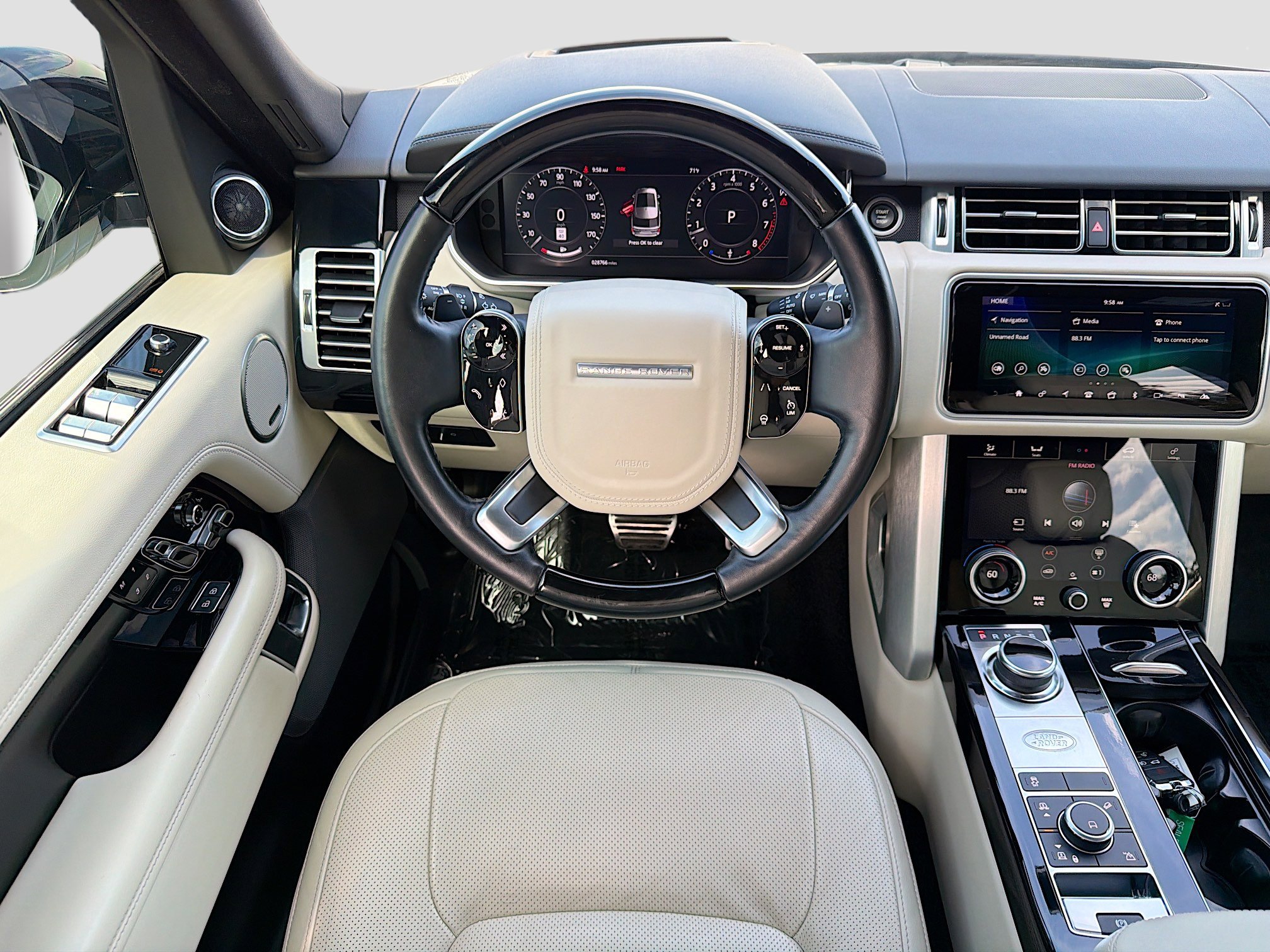 Used 2021 Land Rover Range Rover P525 Westminster Edition AWD/4WD image 17