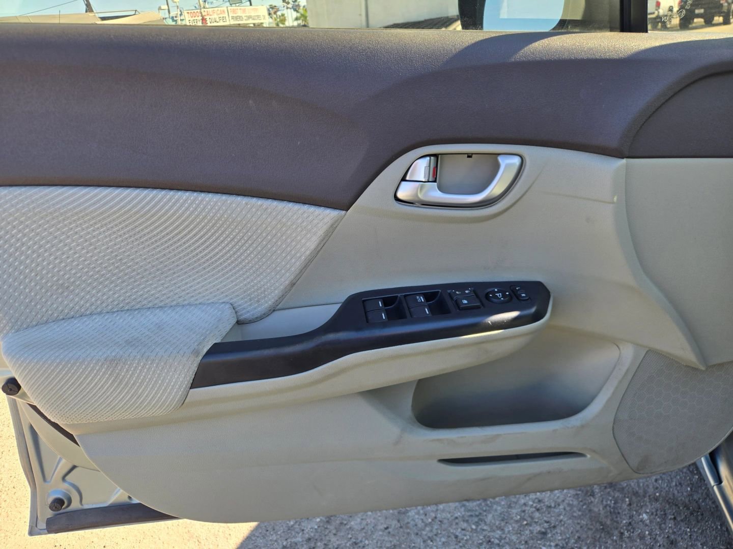 Used 2012 Honda Civic Hybrid Sedan image 9