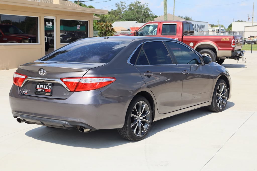 Used 2016 Toyota Camry XSE w/ Advanced Technology Package FWD image 9