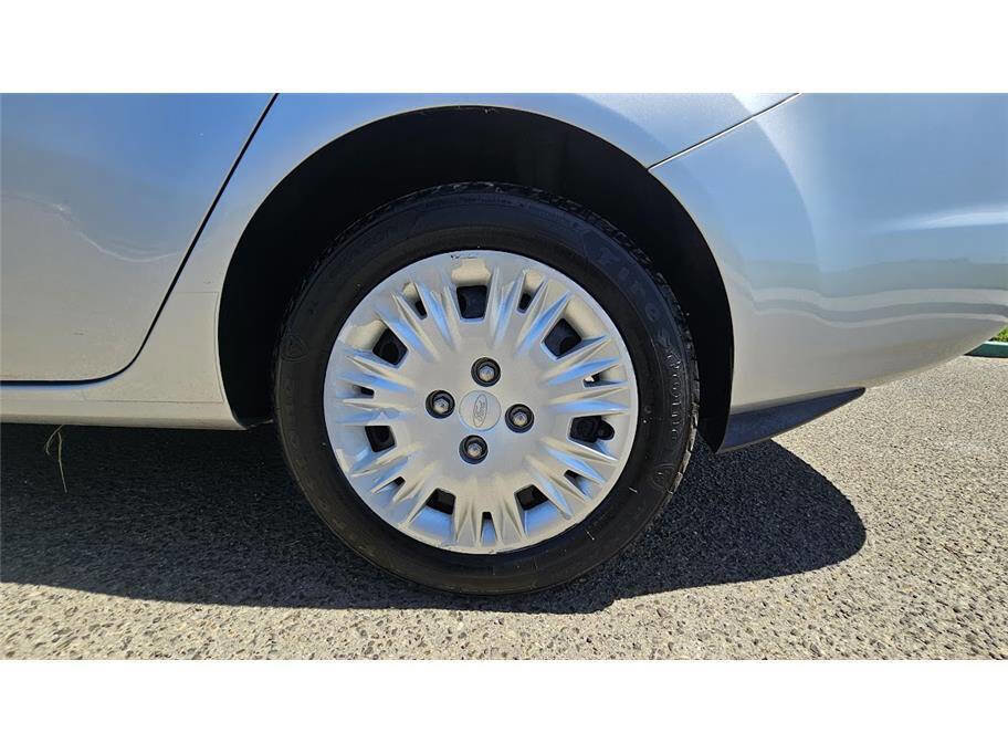 Used 2015 Ford Fiesta S image 15