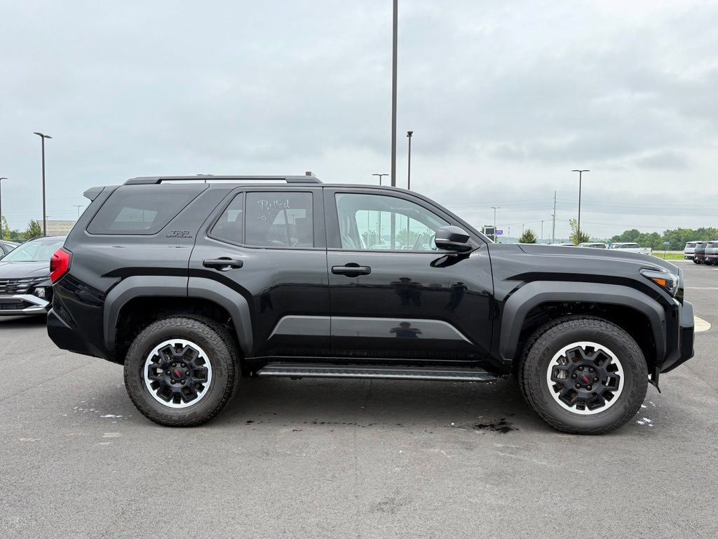 Used 2025 Toyota 4Runner TRD Off-Road Premium w/ Tow Technology Package AWD/4WD image 4