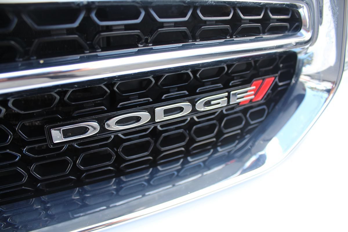 Used 2018 Dodge Durango SXT w/ 3rd Row Seating Group AWD/4WD image 10