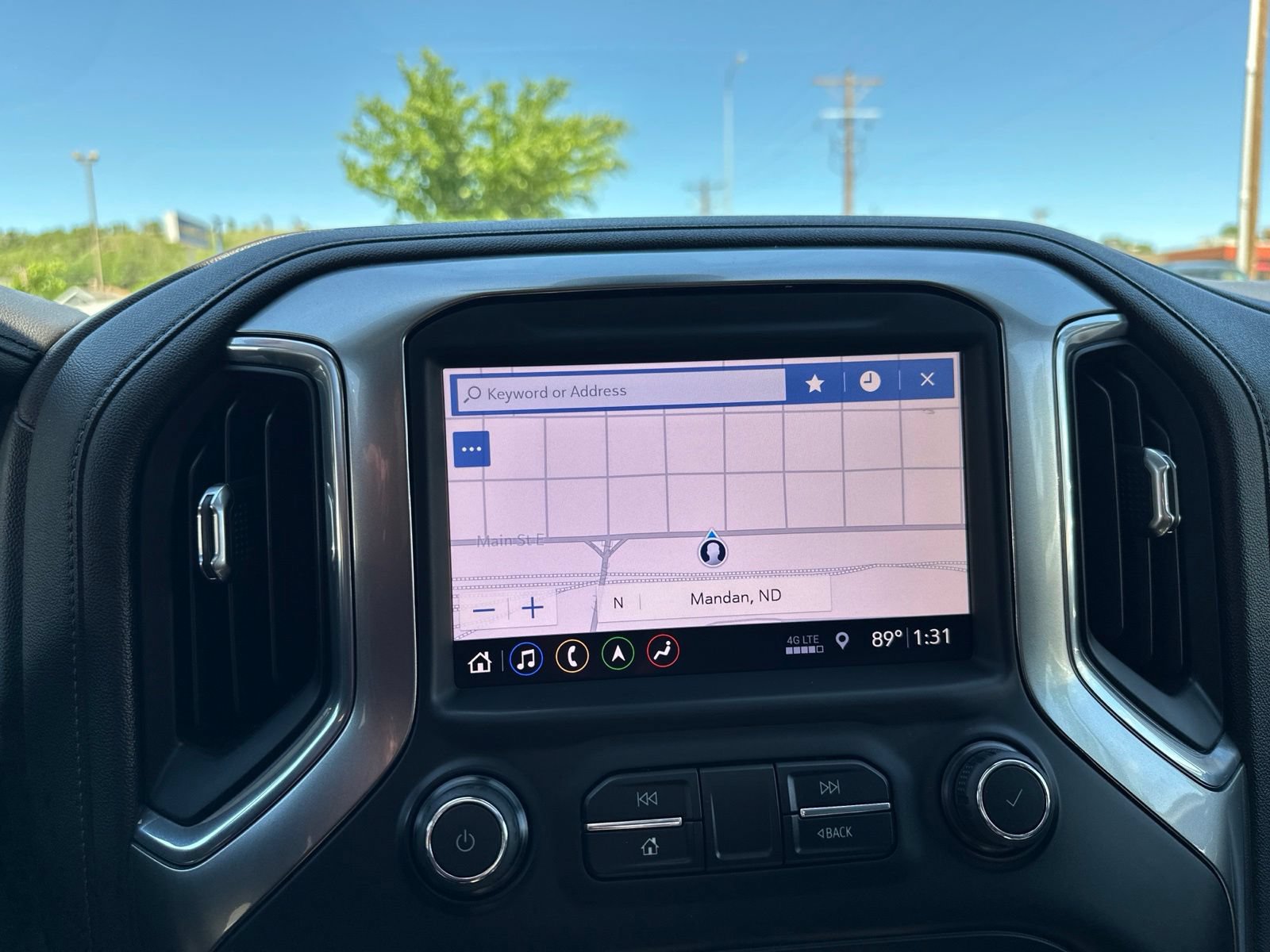 Used 2019 Chevrolet Silverado 1500 LTZ w/ LTZ Premium Package AWD/4WD image 62