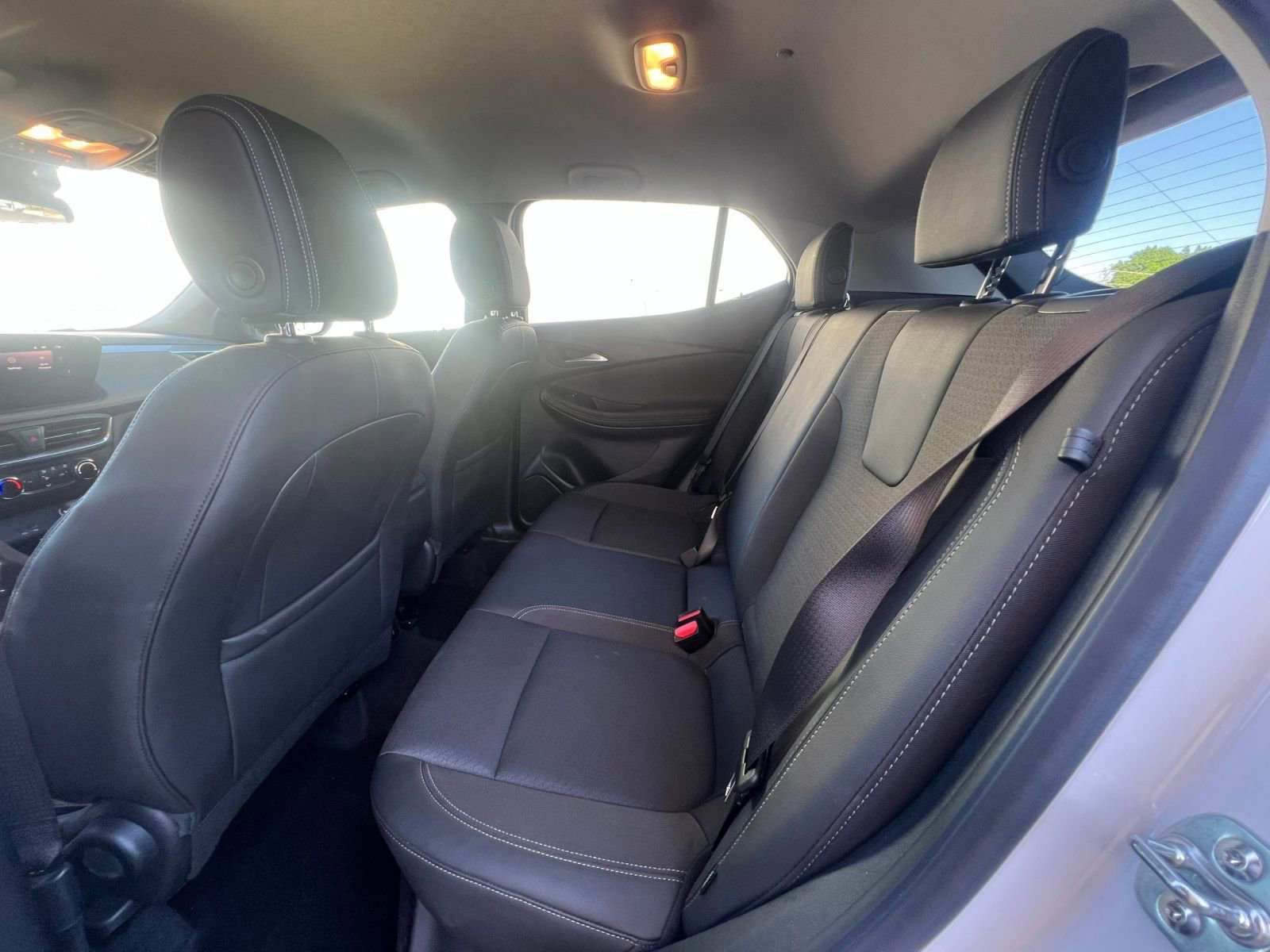 Used 2025 Buick Encore GX Preferred image 25