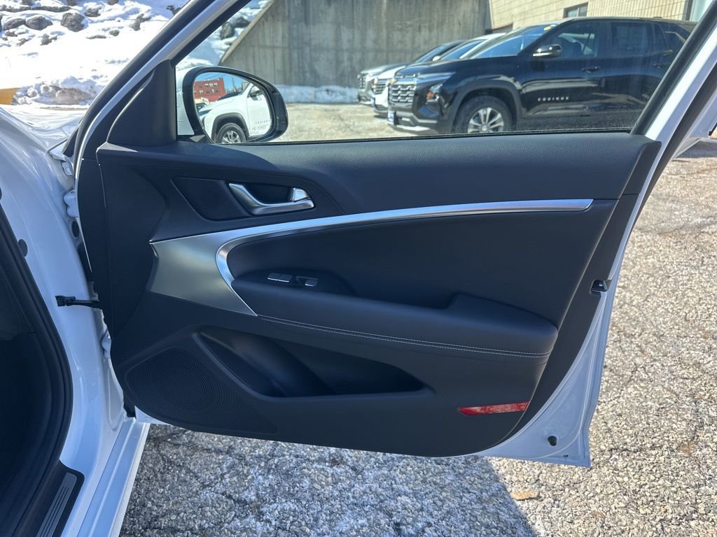 Used 2026 Genesis G70 2.5T image 23