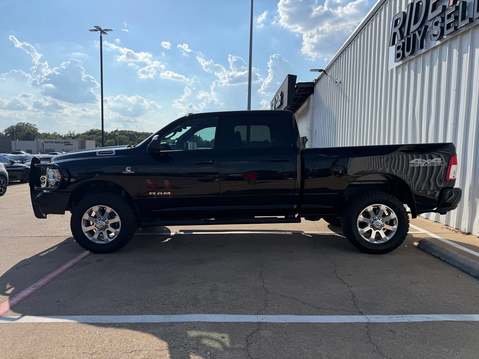 Used 2021 RAM 2500 Lone Star w/ Level 1 Equipment Group w/2_Y AWD/4WD image 3
