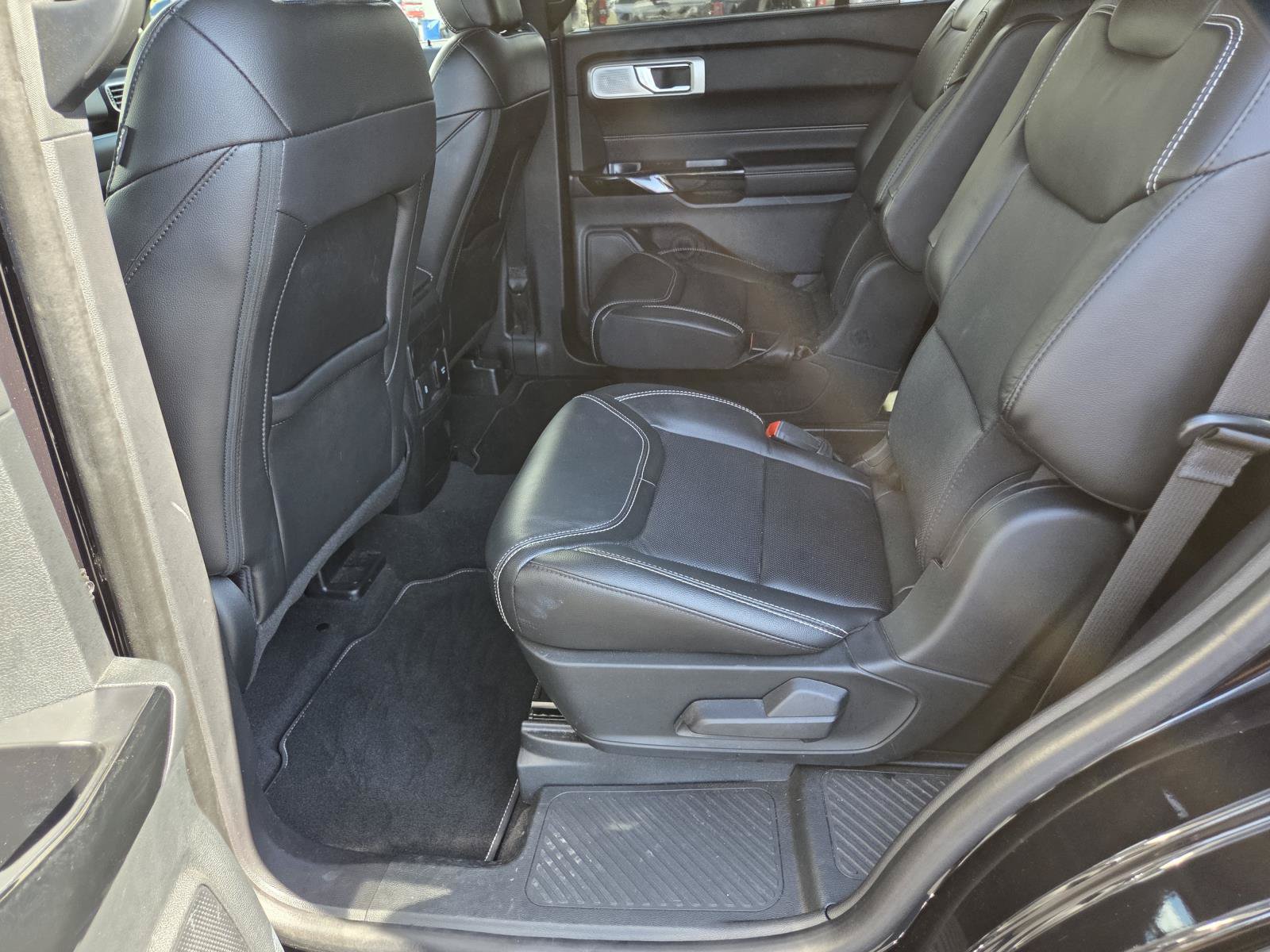 Used 2022 Ford Explorer ST w/ Equipment Group 401A AWD/4WD image 13