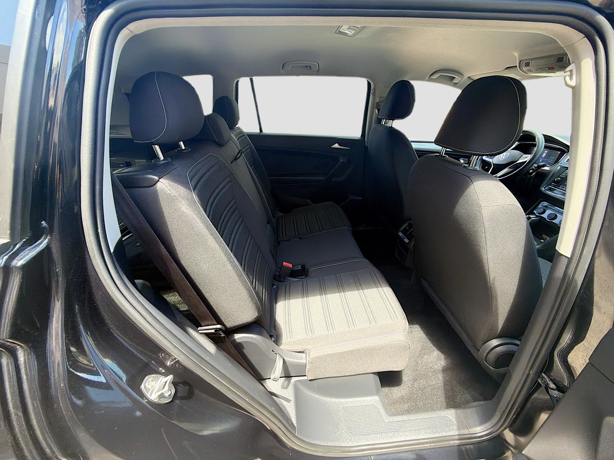 Used 2022 Volkswagen Tiguan S FWD image 29