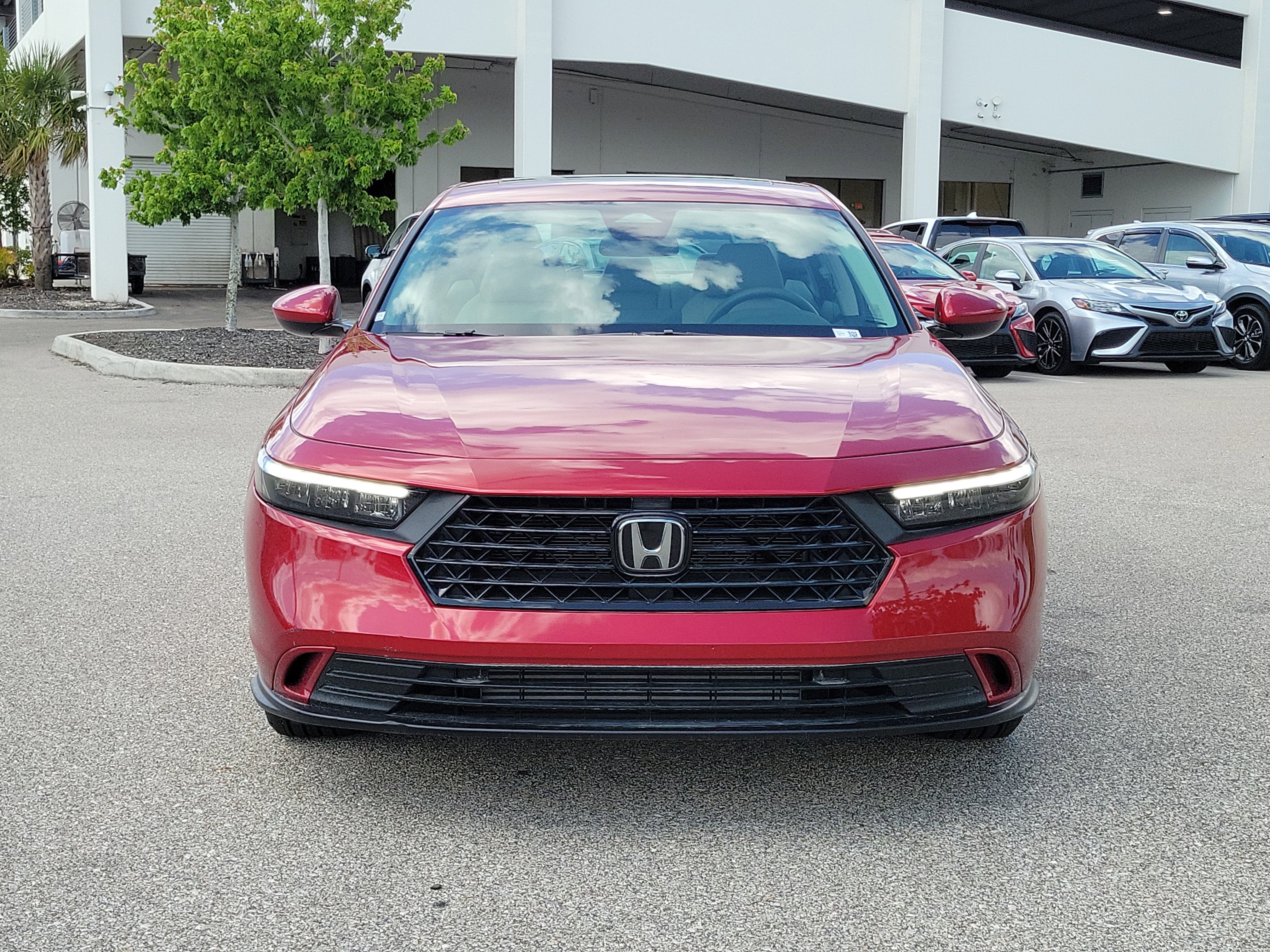Used 2024 Honda Accord EX image 2