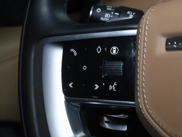 Used 2025 Land Rover Range Rover SE AWD/4WD image 22