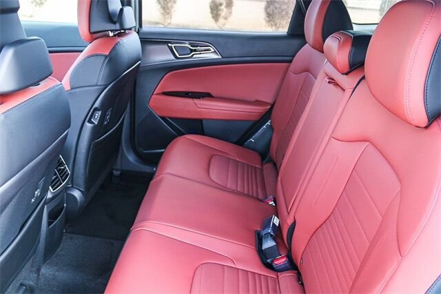 Certified 2025 Kia Sportage SX Prestige image 16