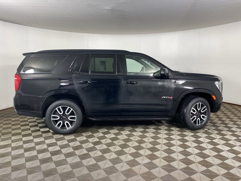 Used 2024 GMC Yukon AT4 AWD/4WD image 11