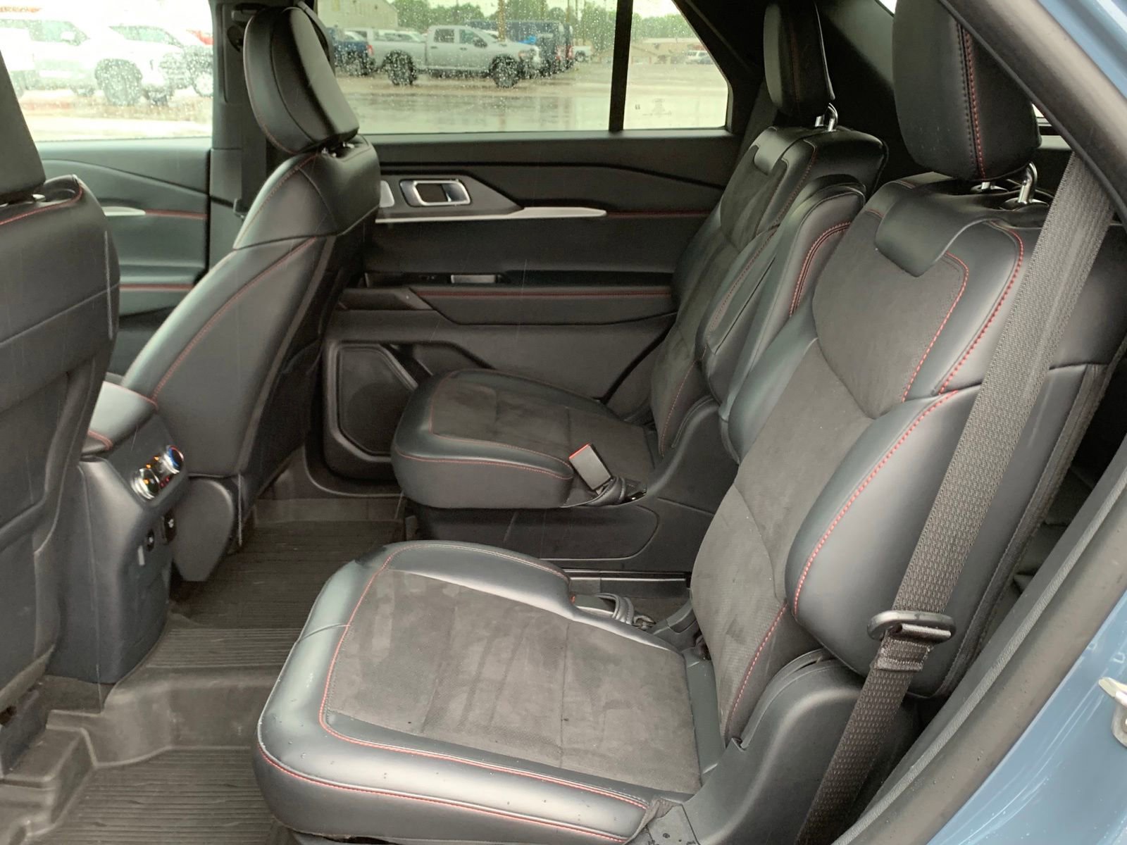 Used 2025 Ford Explorer ST w/ Sun And Sound Package AWD/4WD image 23