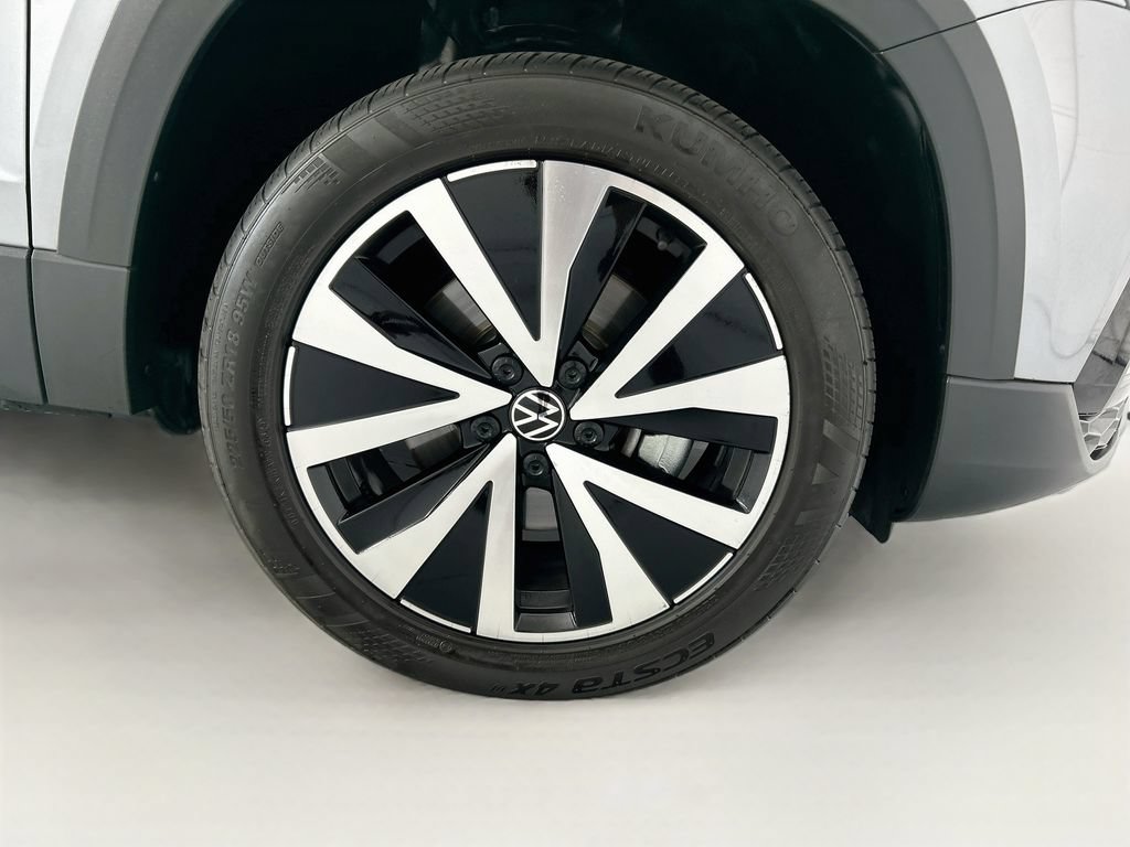Used 2022 Volkswagen Taos SE FWD image 30