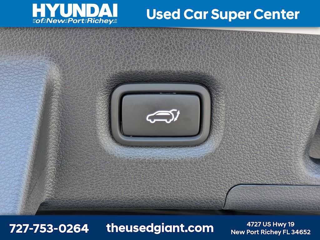 Used 2023 Hyundai Santa Fe SEL FWD image 13