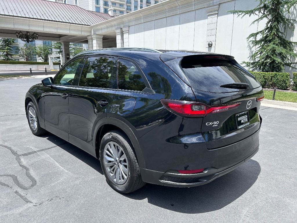 Used 2024 MAZDA CX-90 3.3 Turbo w/ Preferred Plus AWD/4WD image 9