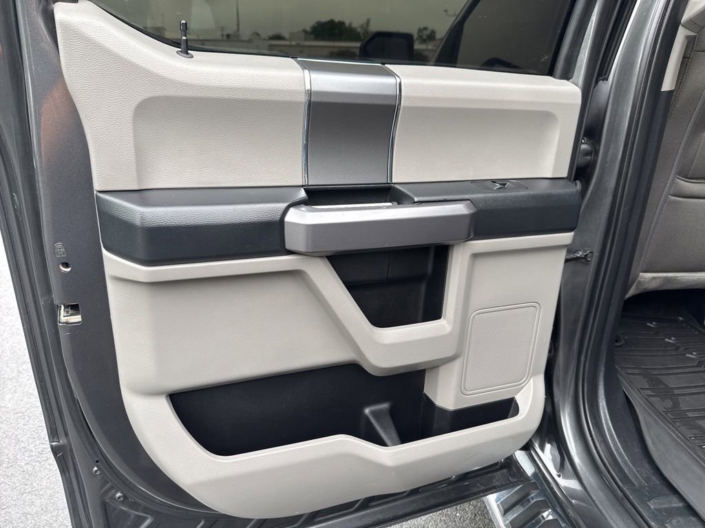 Used 2019 Ford F150 XLT w/ Equipment Group 302A Luxury AWD/4WD image 46