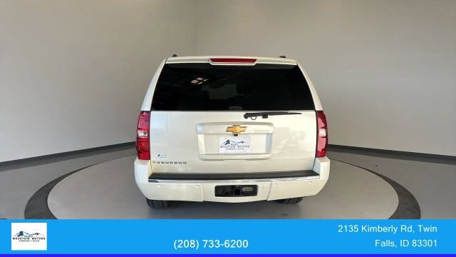 Used 2014 Chevrolet Suburban LTZ AWD/4WD image 7