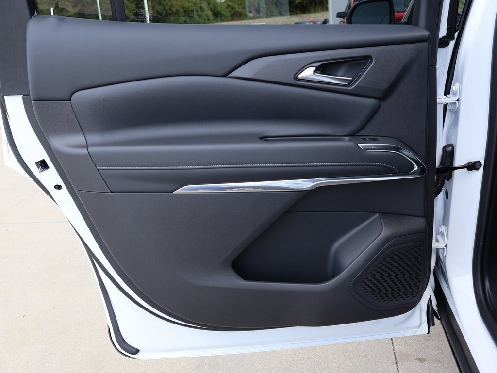 New 2026 Chevrolet Traverse LT w/ Driver Confidence Package image 24