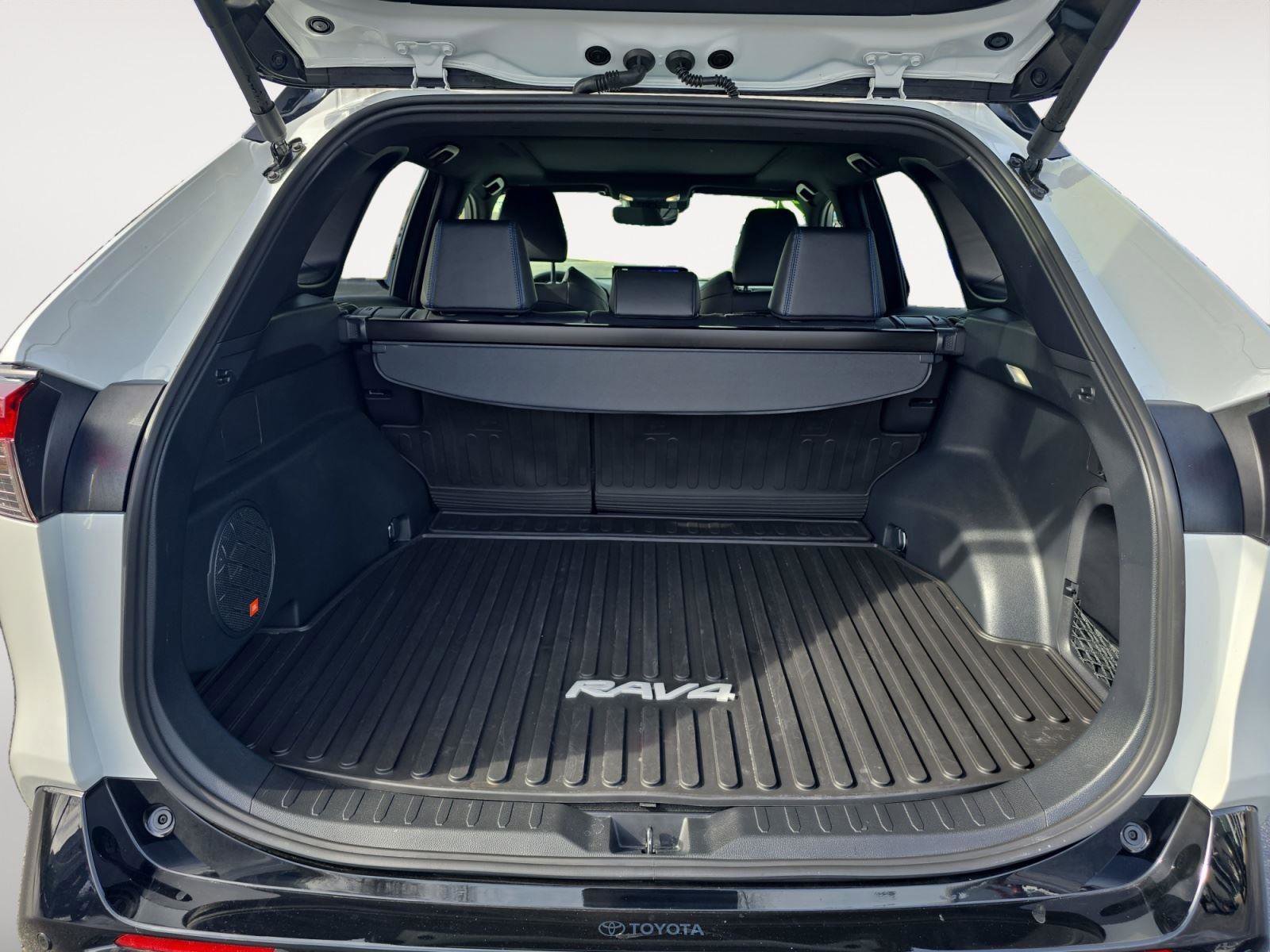 Used 2024 Toyota RAV4 XSE w/ Advanced Technology Package image 13