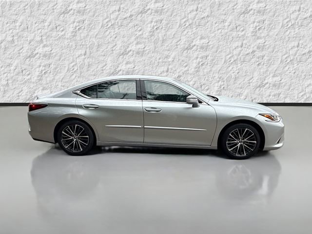Used 2023 Lexus ES 350 w/ Premium Package FWD image 2